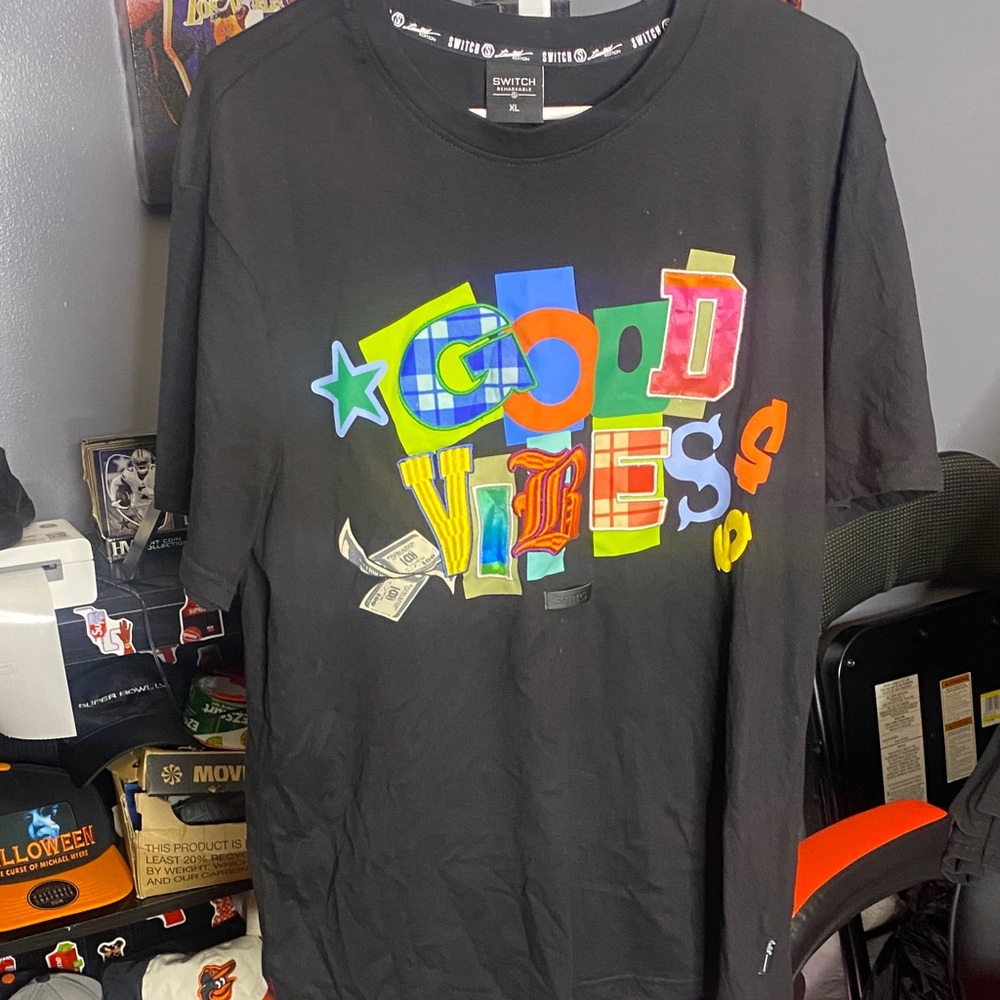 Good Vibes Tee Preowned